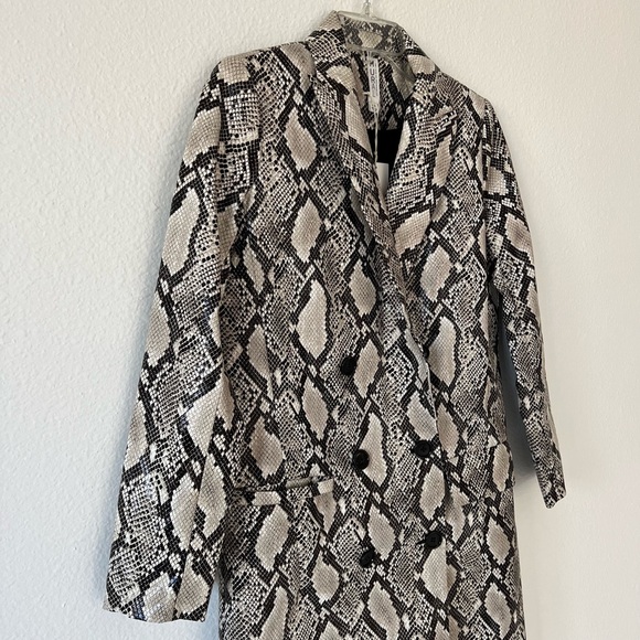 Mural Snakeskin Faux Leather Jacket - Picture 6 of 16